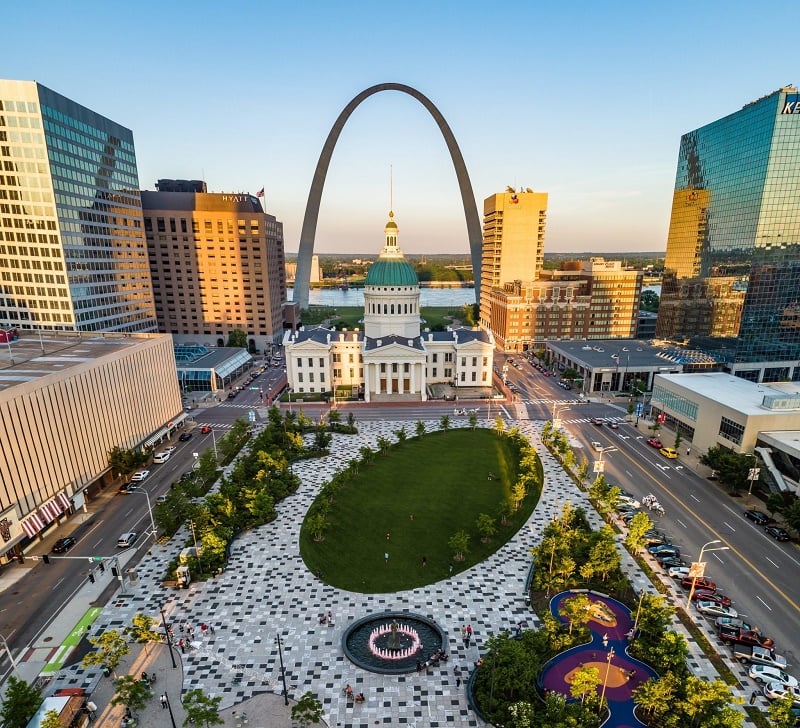 Kiener Plaza 9 Justin Barr Photo Resized 800px